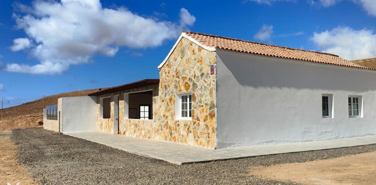 4 Family Home With Pool, Fuerteventura-Gran Tarajal Хуан-Гопар Экстерьер фото